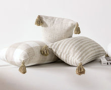 Load image into Gallery viewer, Cream & White Check Tassel Cushion Cover