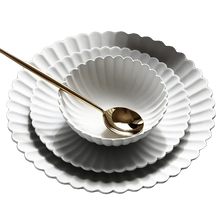 Load image into Gallery viewer, Petal Ceramic Dinnerware