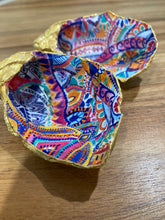 Load image into Gallery viewer, Decorative Oyster Shells
