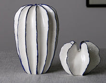 Load image into Gallery viewer, Small Decorative Carambola Ceramic Vase
